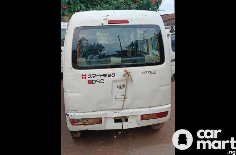 Daihatsu HIJET bus