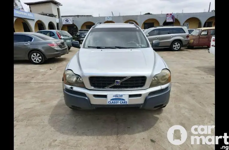 Super Clean 2005 Volvo XC90 - 1