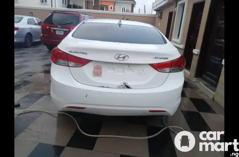 Used Hyundai Elantra 2012