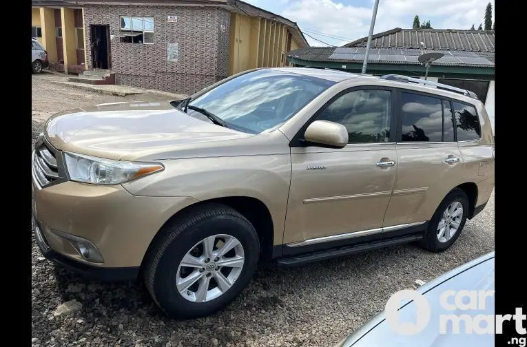 Unregistered Toyota Highlander 2013 - 4