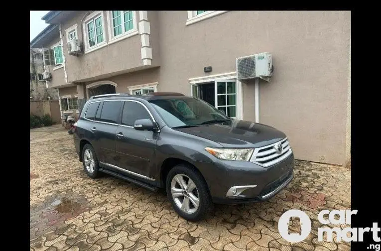 Used Toyota Highlander 2010 - 4