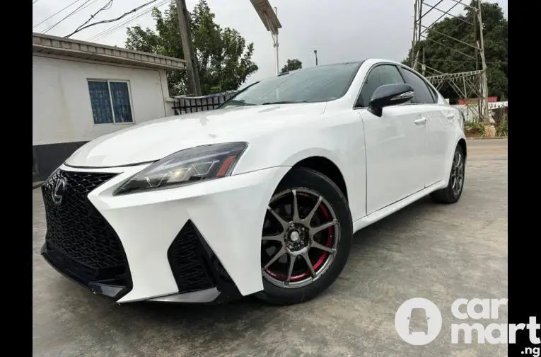 Registered Lexus IS250 2009