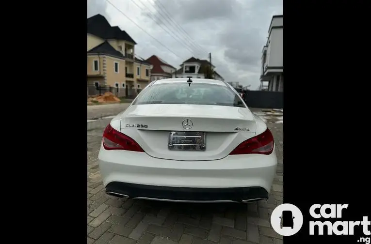 Foreign Used 2017 Mercedes Benz Cla250 4matic - 5