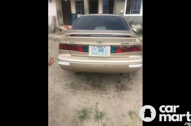 Used Toyota Camry 2001 - 5