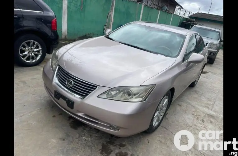 Registered 2008 Lexus ES350