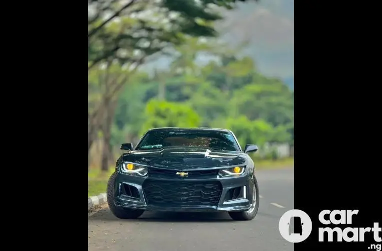 SUPER CLEAN 2015 CHEVROLET CAMARO - 1