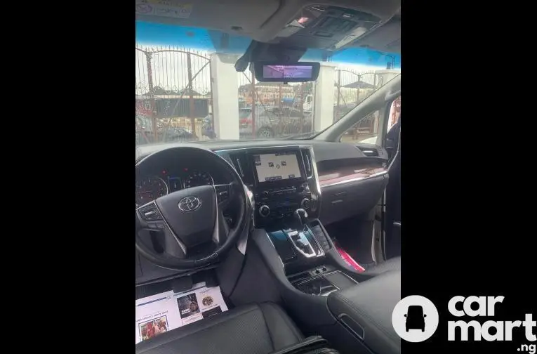 Foreign Used 2020 Toyota Alphard Luxury Edition - 4