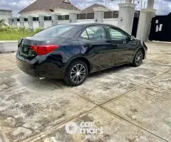 Super clean 2017 Toyota Corolla SE