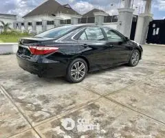 Super clean 2016 Toyota Camry SE