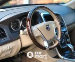 Volvo XC60 2013 model