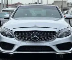 Tokunbo 2015 Mercedes Benz C300