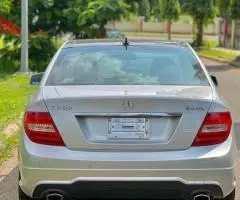 Super clean 2014 Mercedes Benz C300