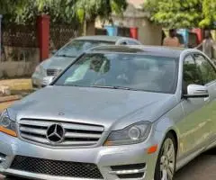 Super clean 2014 Mercedes Benz C300