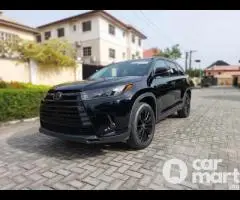 Direct Tokunbo 2019 Toyota Highlander SE