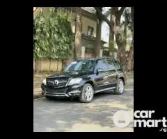 Super clean 2014 Mercedes Benz GLK350