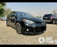 Super clean 2015 Toyota Corolla