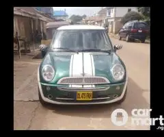 SHARP 2003 MINI COOPER