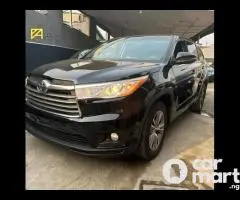 2015 TOYOTA HIGHLANDER XLE