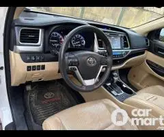 Foreign Used Toyota Highlander 2016 LE AWD