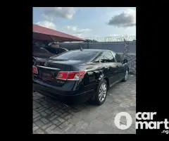 2010 Lexus ES350 with panoramic roof