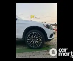 2017 Mercedes Benz GLC300 4Matic